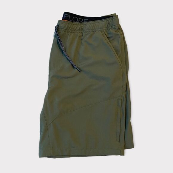 Gerry Activewear Athletic Army Green Shorts With Zip Pockets - Picture 1 of 7